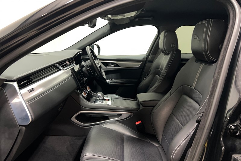 Used Jaguar F-Pace 2023 for sale - 76981858: Photo 3