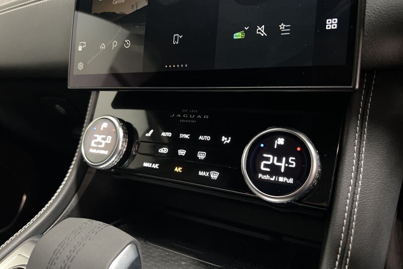 Used Jaguar F-Pace 2023 for sale - 76981858: Photo 32