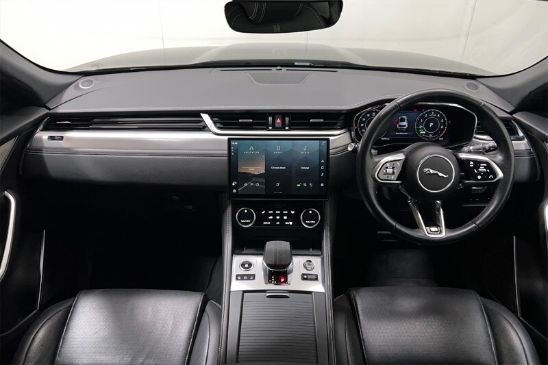 Used Jaguar F-Pace 2023 for sale - 76981858: Photo 9