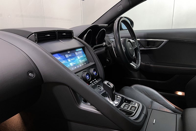 Used Jaguar F-Type 2019 for sale - 77803991: Photo 30