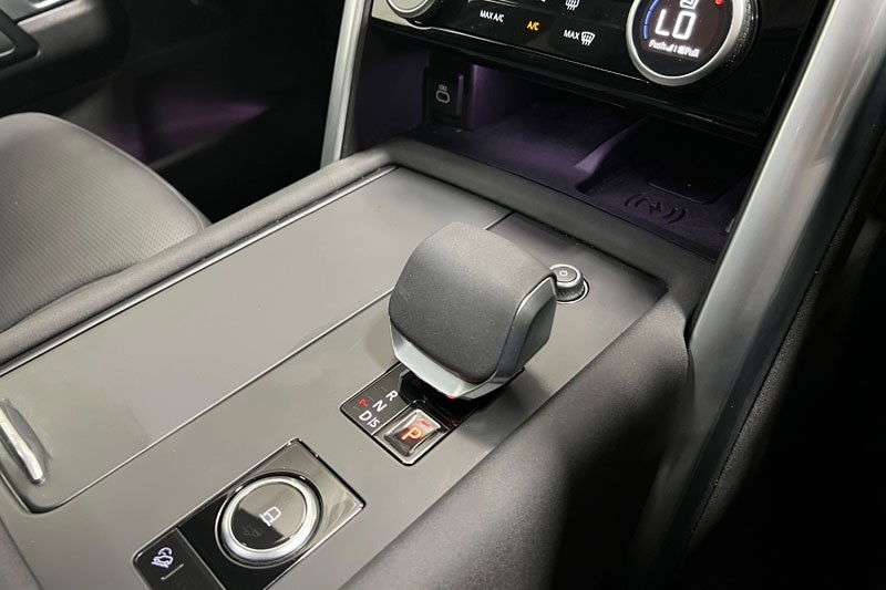 Used Land Rover Discovery 2025 for sale - 77778683: Photo 13