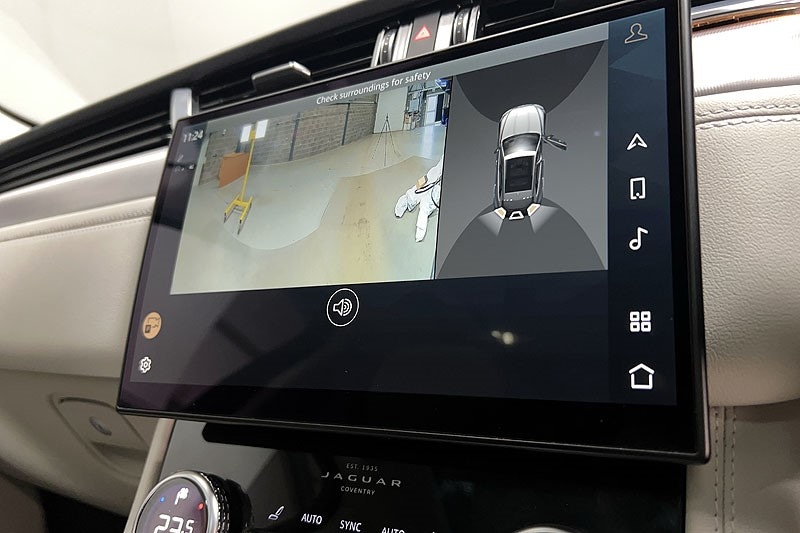 Used Jaguar F-Pace 2023 for sale - 77653276: Photo 12