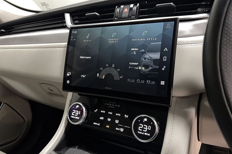 Used Jaguar F-Pace 2023 for sale - 77653276: Photo 31