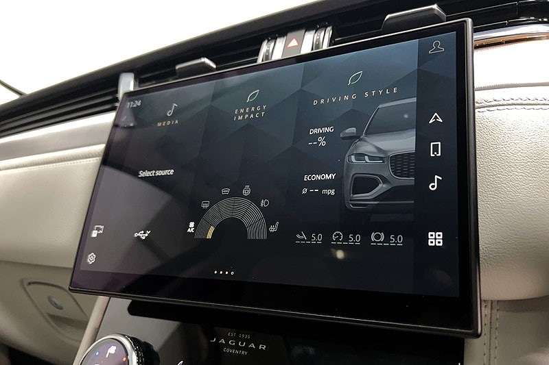 Used Jaguar F-Pace 2023 for sale - 77653276: Photo 35