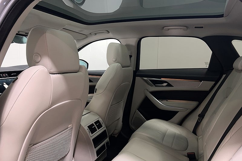 Used Jaguar F-Pace 2023 for sale - 77653276: Photo 43