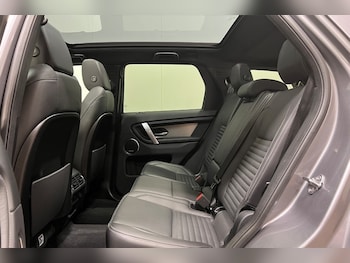 Used Land Rover Discovery Sport 2024 for sale - 77103443: Photo