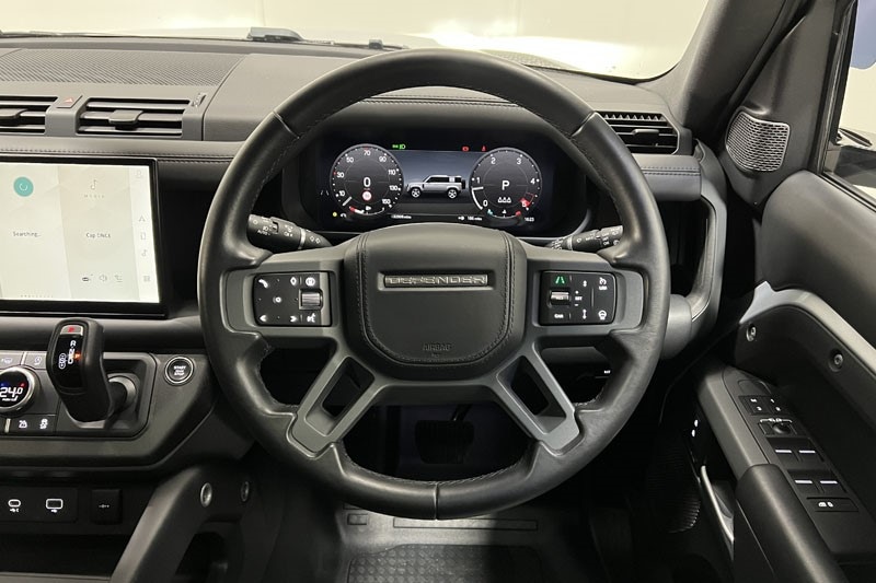 Used Land Rover Defender 2023 for sale - 77545422: Photo 15