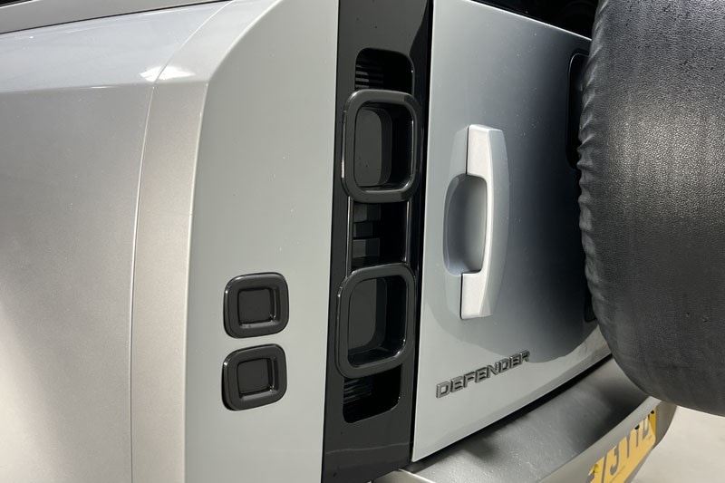 Used Land Rover Defender 2023 for sale - 77545422: Photo 19