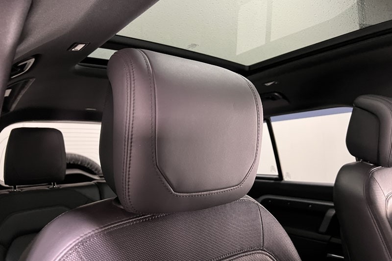 Used Land Rover Defender 2023 for sale - 77545422: Photo 28