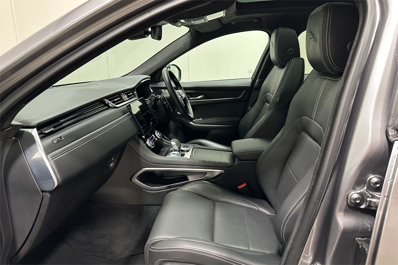 Used Jaguar F-Pace 2024 for sale - 77679007: Photo 3