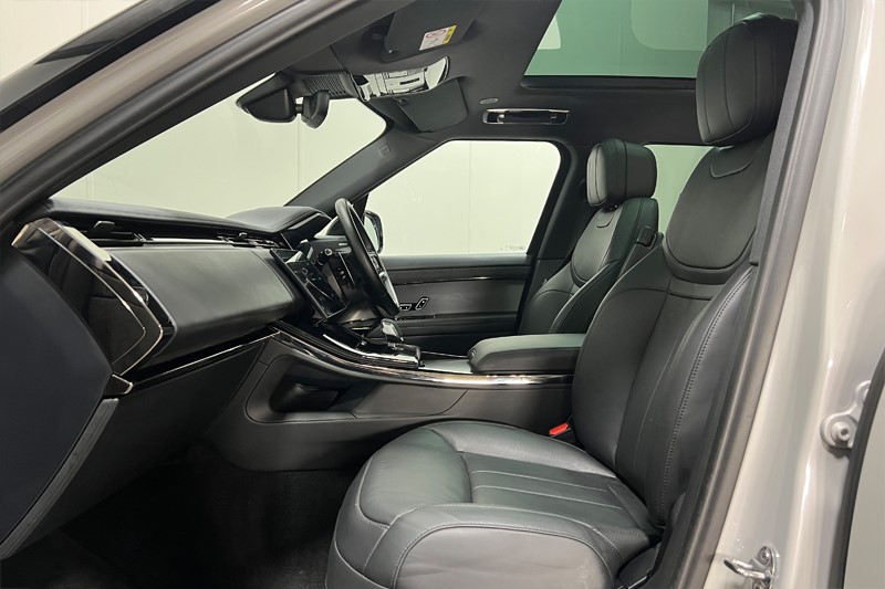 Used Land Rover Range Rover Sport 2025 for sale - 77834022: Photo 3