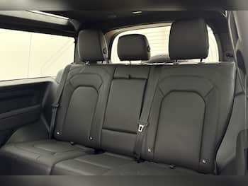 Used Land Rover Defender 2025 for sale - 79640411: Photo