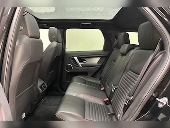 Used Land Rover Discovery Sport 2022 for sale - 76981622: Photo