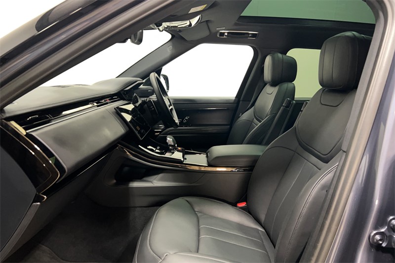 Used Land Rover Range Rover Sport 2025 for sale - 77848230: Photo 3