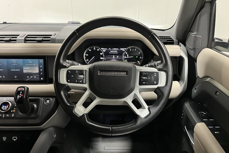 Used Land Rover Defender 2022 for sale - 78028130: Photo 15