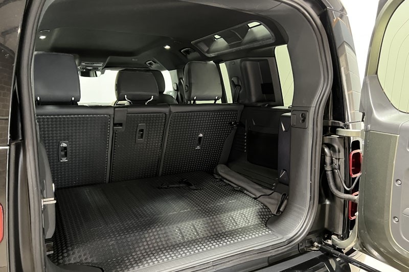 Used Land Rover Defender 2022 for sale - 78028130: Photo 38