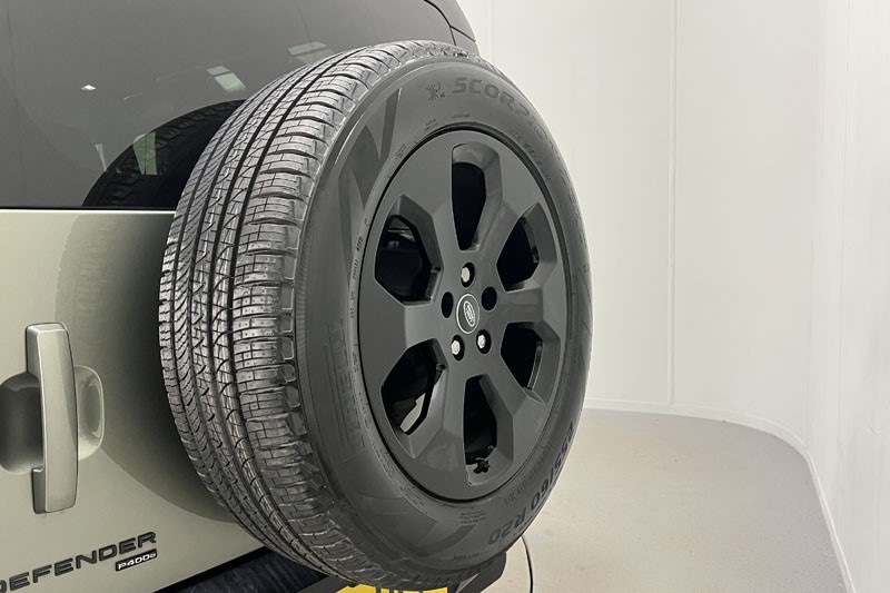 Used Land Rover Defender 2022 for sale - 78028130: Photo 39