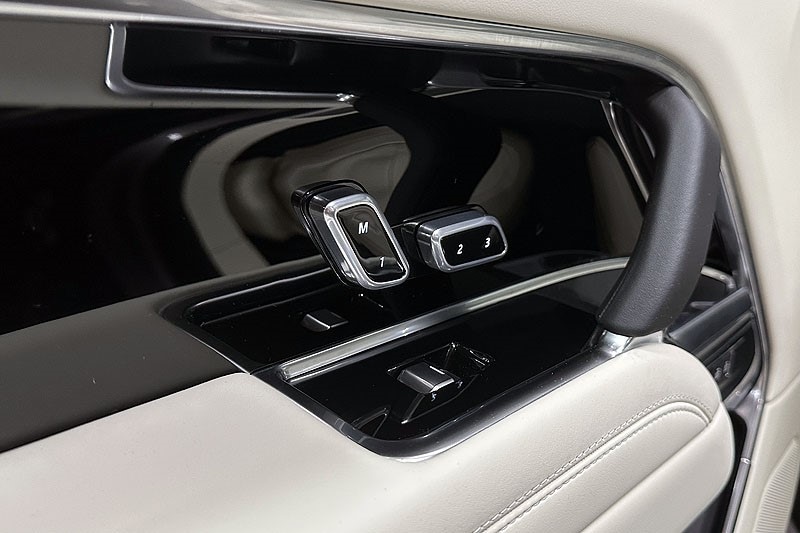 Used Land Rover Range Rover 2024 for sale - 76982504: Photo 43