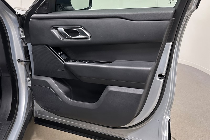 Used Land Rover Range Rover Velar 2023 for sale - 77570196: Photo 22