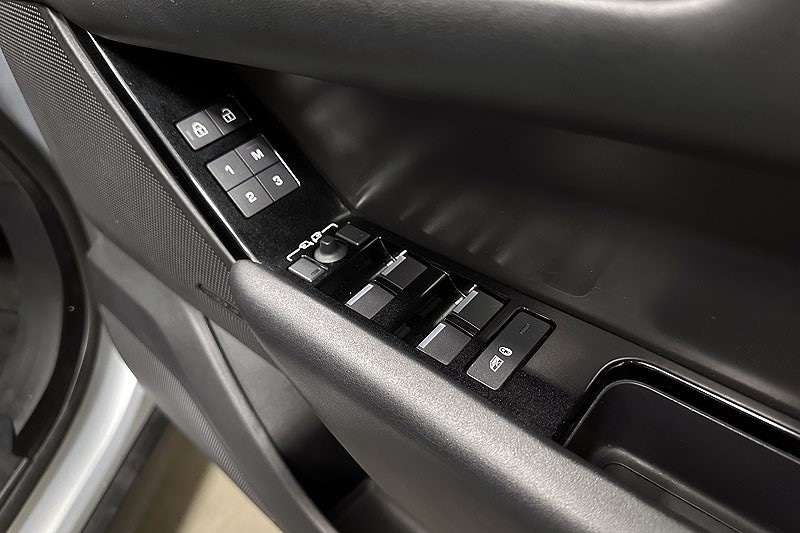 Used Land Rover Range Rover Velar 2023 for sale - 77570196: Photo 23