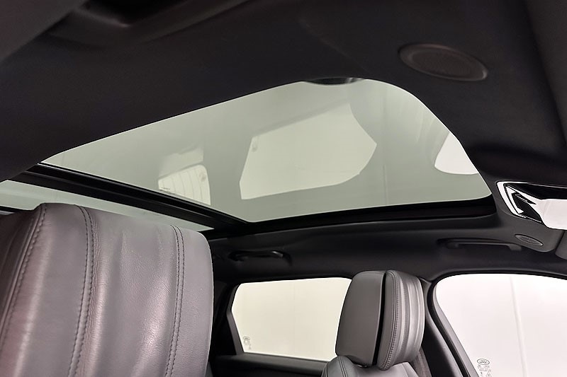 Used Land Rover Range Rover Velar 2023 for sale - 77570196: Photo 30