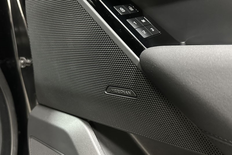 Used Land Rover Range Rover Velar 2025 for sale - 76980950: Photo 23