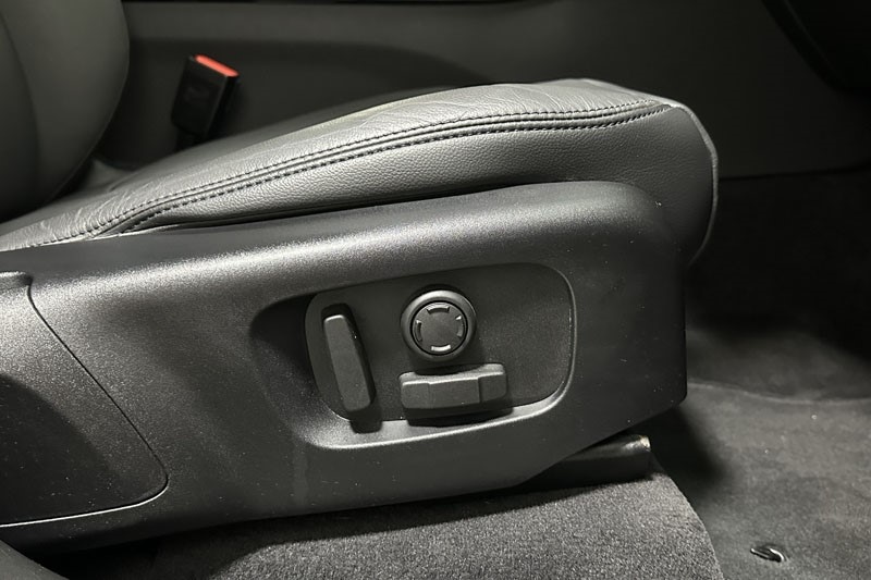 Used Land Rover Range Rover Velar 2025 for sale - 76980950: Photo 25