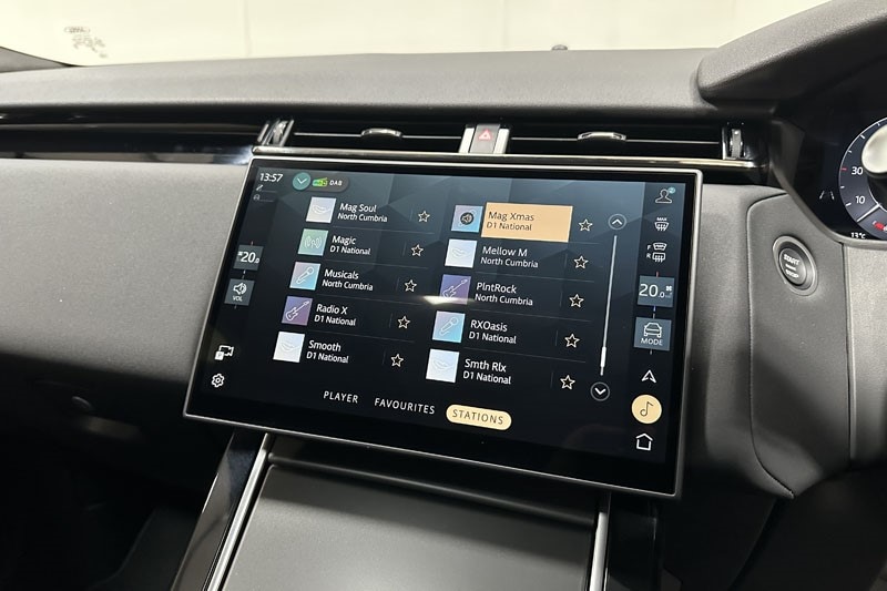 Used Land Rover Range Rover Velar 2025 for sale - 76980950: Photo 31