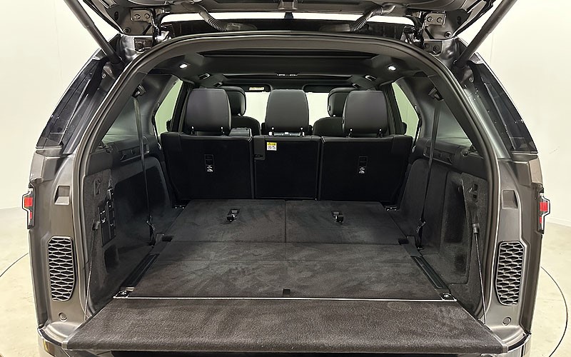 Used Land Rover Discovery 2025 for sale - 78190438: Photo 11