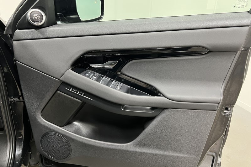 Used Land Rover Range Rover Evoque 2025 for sale - 77844767: Photo 21