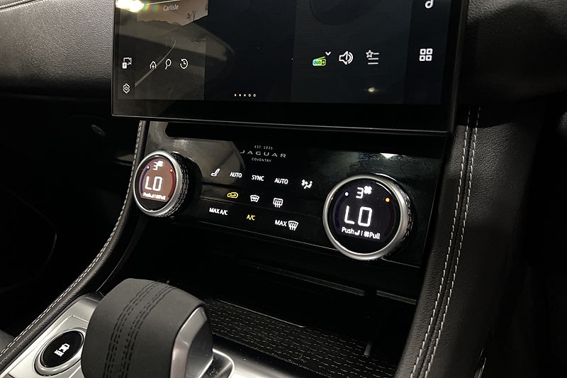 Used Jaguar F-Pace 2024 for sale - 77848225: Photo 32