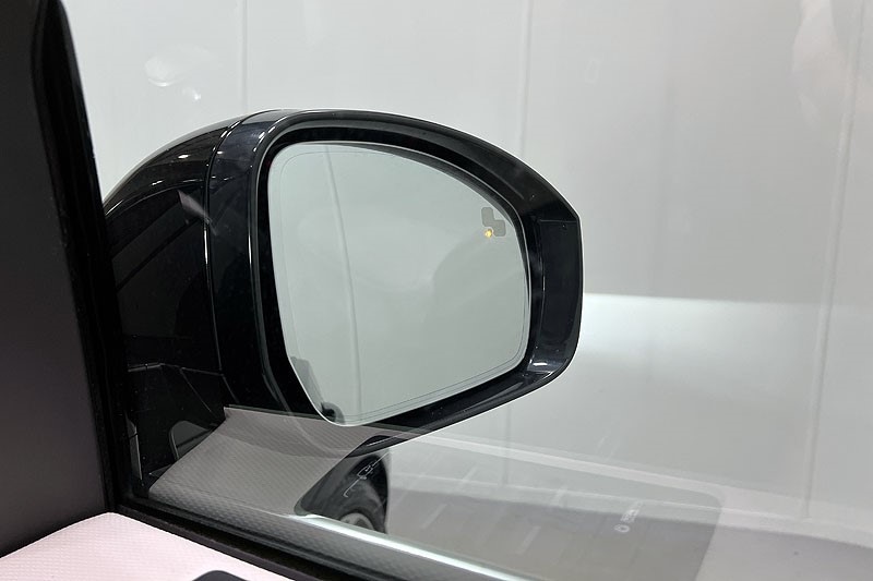 Used Land Rover Discovery 2023 for sale - 77113023: Photo 24