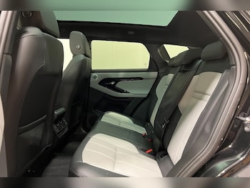 Used Land Rover Range Rover Evoque 2025 for sale - 77170633: Photo