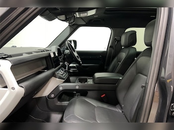 Used Land Rover Defender 2023 for sale - 78226285: Photo