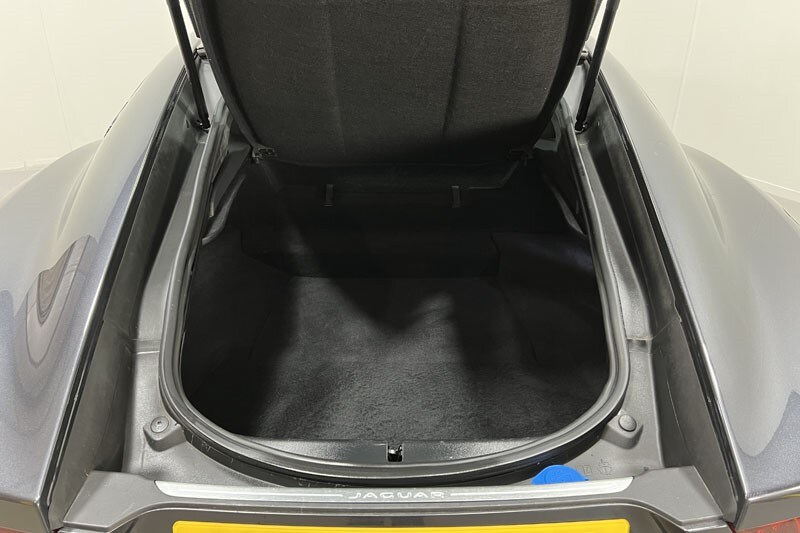 Used Jaguar F-Type 2023 for sale - 76981355: Photo 10