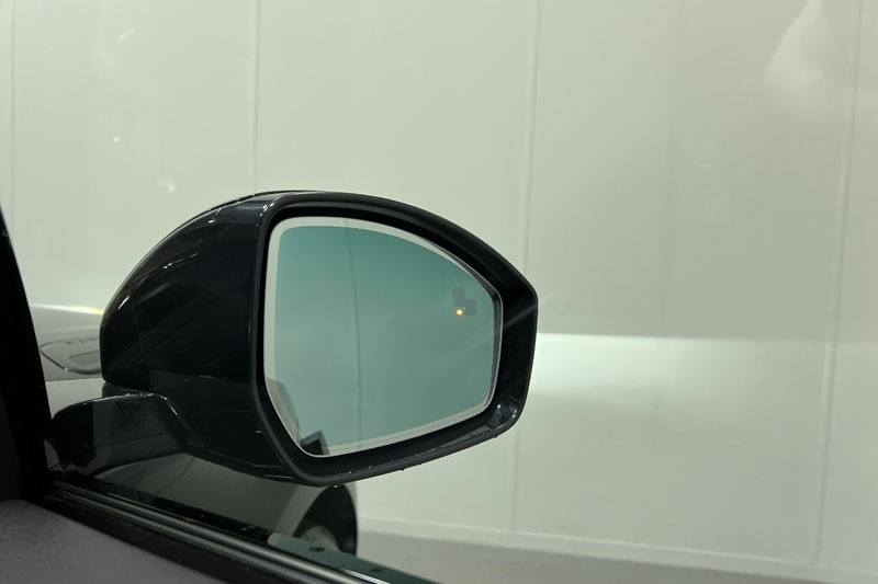 Used Land Rover Range Rover Velar 2024 for sale - 77001351: Photo 24