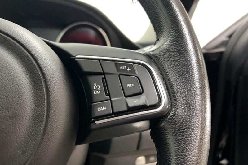 Used Jaguar E-Pace 2019 for sale - 76981817: Photo 28