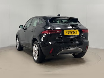 Used Jaguar E-Pace 2019 for sale - 76981817: Photo