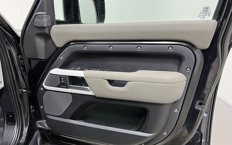 Used Land Rover Defender 2022 for sale - 76981815: Photo 21