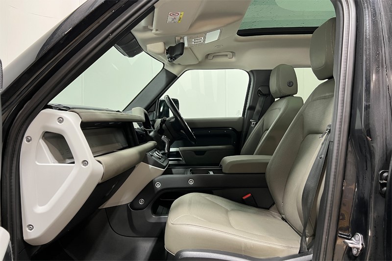 Used Land Rover Defender 2022 for sale - 76981815: Photo 3