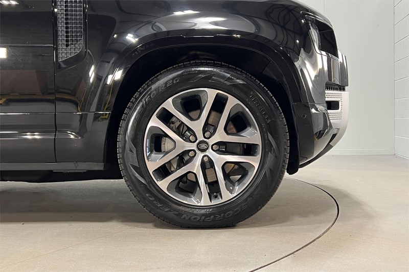 Used Land Rover Defender 2022 for sale - 76981815: Photo 8