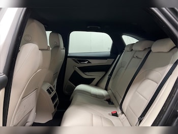 Used Jaguar F-Pace 2023 for sale - 78929356: Photo