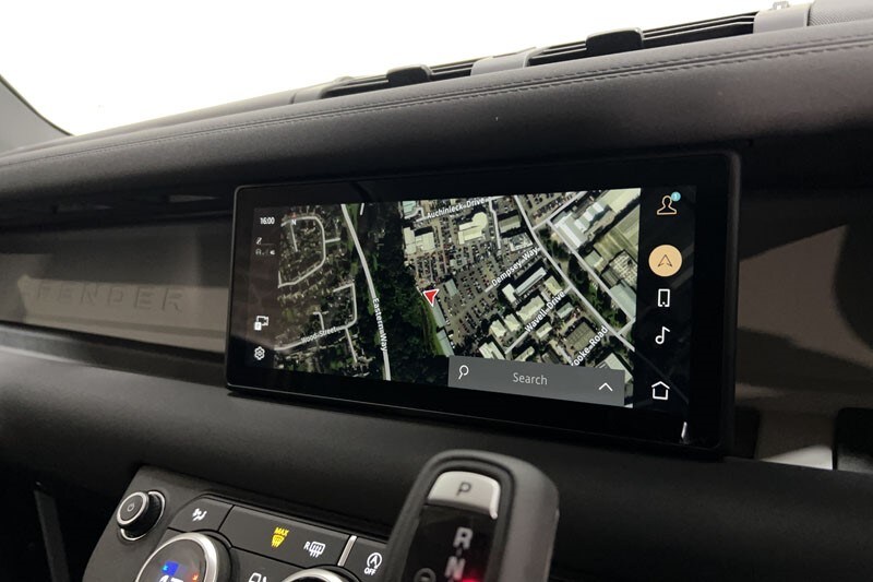 Used Land Rover Defender 2023 for sale - 77877751: Photo 11