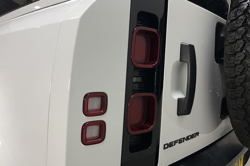 Used Land Rover Defender 2023 for sale - 77877751: Photo 19