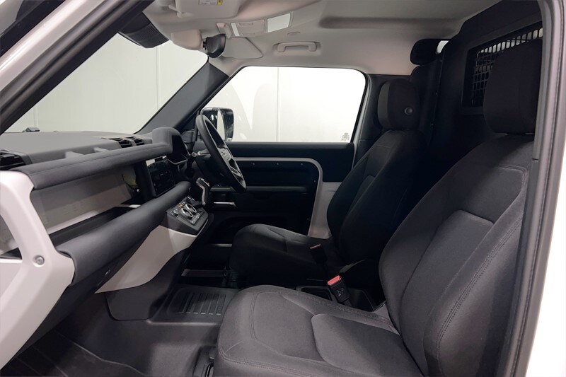 Used Land Rover Defender 2023 for sale - 77877751: Photo 3