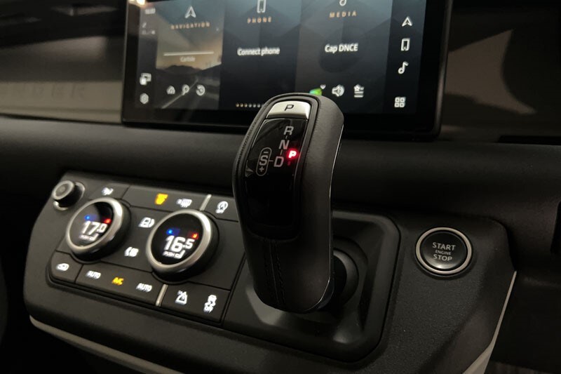 Used Land Rover Defender 2023 for sale - 77877751: Photo 32