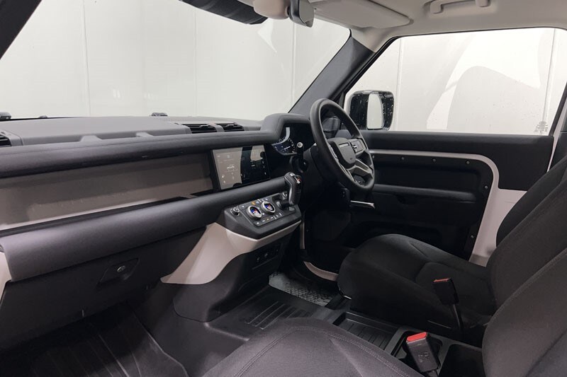 Used Land Rover Defender 2023 for sale - 77877751: Photo 40