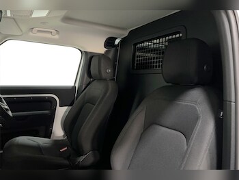 Used Land Rover Defender 2023 for sale - 77877751: Photo