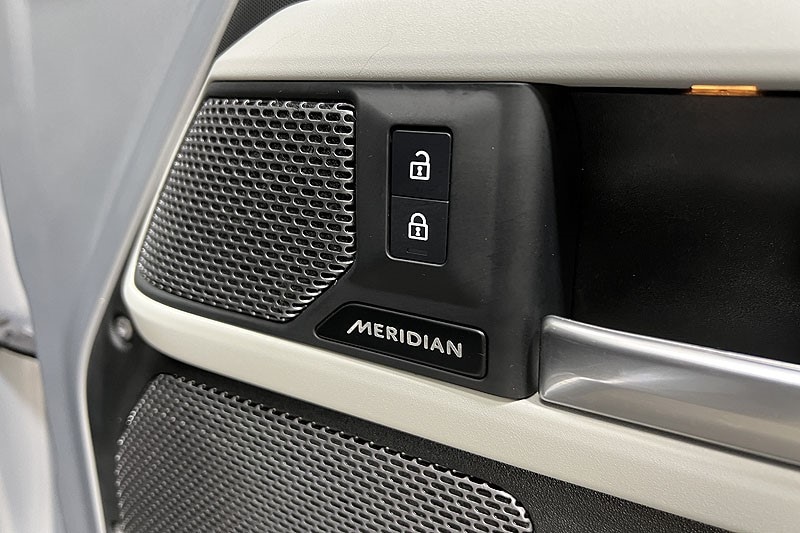 Used Land Rover Defender 2023 for sale - 77179612: Photo 23