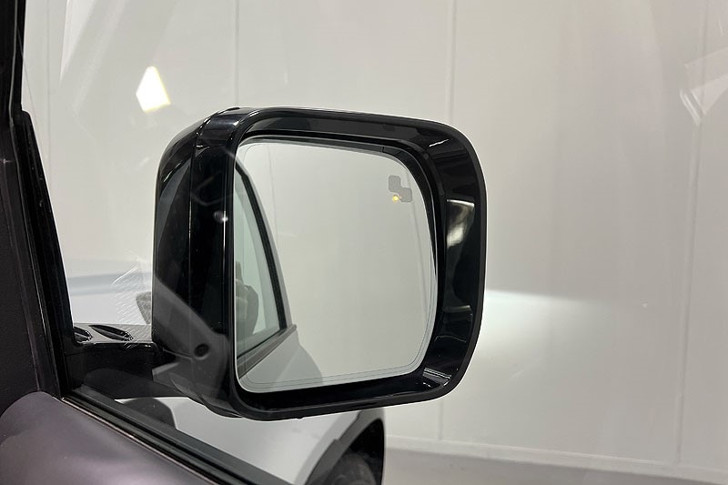 Used Land Rover Defender 2023 for sale - 77179612: Photo 24